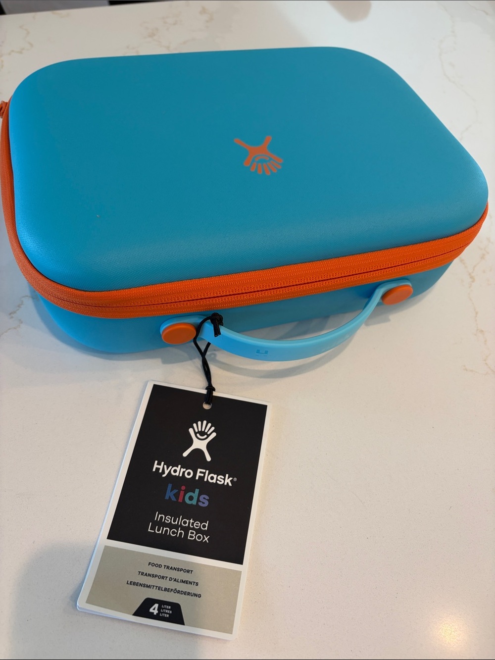NWT HydroFlask kids lunch box color is Seaspray